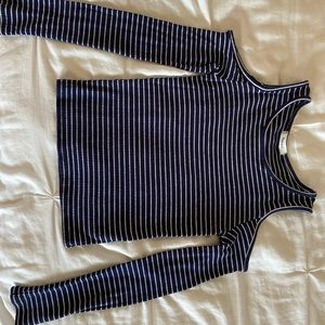 Long sleeves blouse! Super cute and comfy